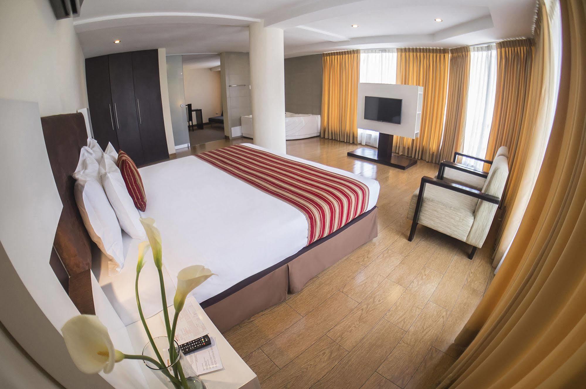 Allpa Hotel & Suites ลิมา ภายนอก รูปภาพ
